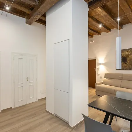 Navona Modern By In Apartamento *