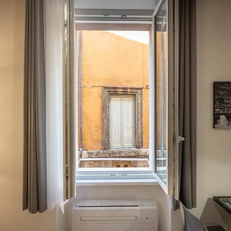 Navona Modern By In * Roma